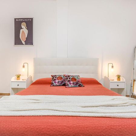 Appartamento Zona Centro-Pomposa Wifi&Netflix Modena Eksteriør billede